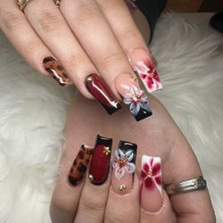 Pamper Nails & Spa - Fresh set of gel x nails!