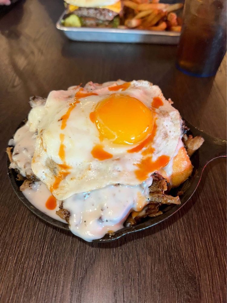 Roxys Restaurant Logo