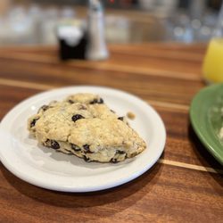 Devoted Kiss Cafe - Candied pecan-craisin scone ($3.50)  IG: @ohmyono