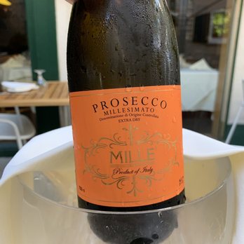 Basil Leaf Cafe - Yummy Prosecco - Italian Near Me - Locust Valley, New York