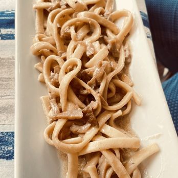 Stuzzico di Lucias - Spaghetti with mushroom - Italian Near Me - Pompei, NA