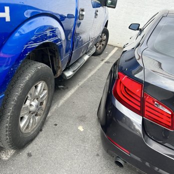Pho 75 - Lots of people who don't know how to park. - Vietnamese Near Me - Hyattsville, Maryland