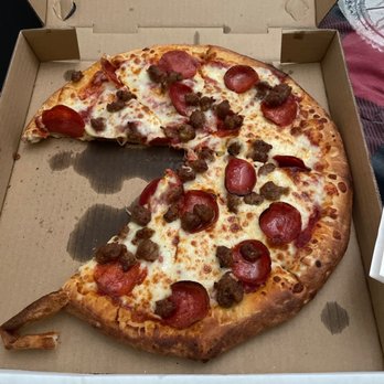 American Pizza - Pepperoni and sausage - Pizza Near Me - Highland, California American Pizza - Pepperoni and sausage - Pizza Near Me - Highland, California
