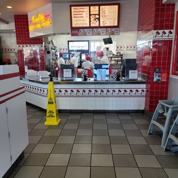 In-N-Out Burger - Inside counter - Burgers Near Me - Alameda, California In-N-Out Burger - Inside counter - Burgers Near Me - Alameda, California