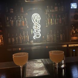 Bar & drinks Bar & drinks