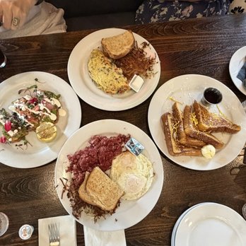Twohey’s Restaurant - Brunch - New American Near Me - South Pasadena, California Twohey’s Restaurant - Brunch - New American Near Me - South Pasadena, California