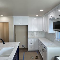 Dalilas Kitchen Cabinets