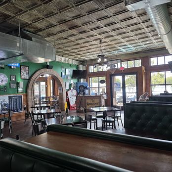 Brickhouse Grill - Pizza Near Me - Joshua, Texas Brickhouse Grill - Pizza Near Me - Joshua, Texas