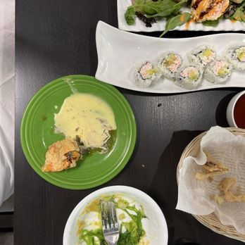 Arigato Cuisine - Sushi stuffed mushrooms seaweed salad, calamari is so fresh - Sushi Bars Near Me - Wailuku, Hawaii