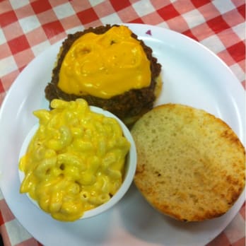 Hotrodders Cafe - Chili CheeseBurger - American Near Me - Chesapeake, Virginia