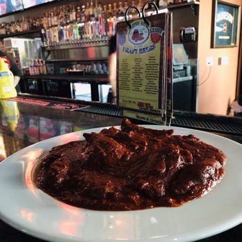 Tailgaters and Il Primo - 10 wings in less than 5 minutes. Harder than it sounds. - Pizza Near Me - Peoria, Arizona Tailgaters and Il Primo - 10 wings in less than 5 minutes. Harder than it sounds. - Pizza Near Me - Peoria, Arizona
