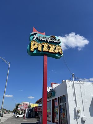 Frankie's Pizza by null