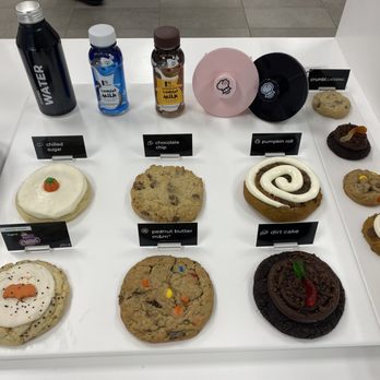 Crumbl - Northlake - Cookies - Bakeries Near Me - Palm Beach Gardens, Florida