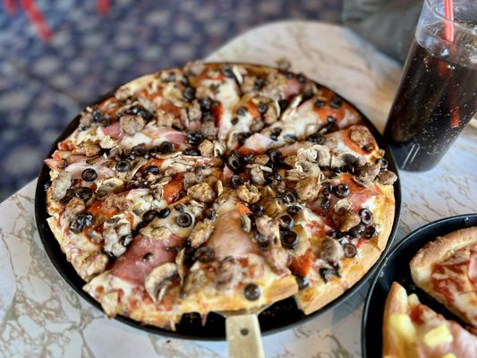 Pizza Caboose by null