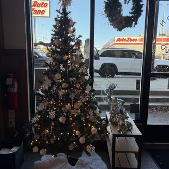 Common Ground Bar and Eatery - Sylvan Park - Diners Near Me - Nashville, Tennessee