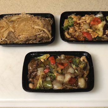 Big Bowl Restaurant - Beef Rice noodle, Hunan chicken & Pepper beef - Chinese Near Me - Mesa, Arizona Big Bowl Restaurant - Beef Rice noodle, Hunan chicken & Pepper beef - Chinese Near Me - Mesa, Arizona