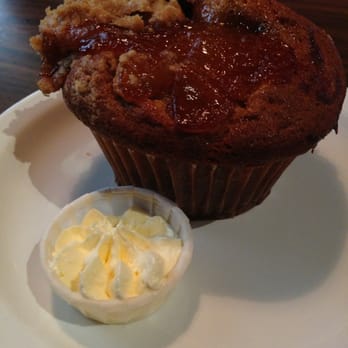 Mimi's Cafe - Apple Streusel muffin .. Warm, freshly made and extremely gooood!!! - Breakfast & Brunch Near Me - Chino, California Mimi's Cafe - Apple Streusel muffin .. Warm, freshly made and extremely gooood!!! - Breakfast & Brunch Near Me - Chino, California