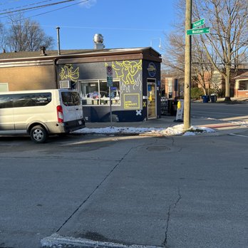 Side Biscuit - Restaurant - Chicken Wings Near Me - Ann Arbor, Michigan