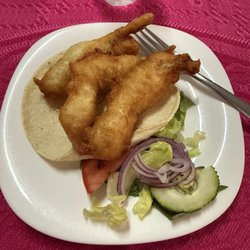 Mariscos Pez Cabo - Fish tacos