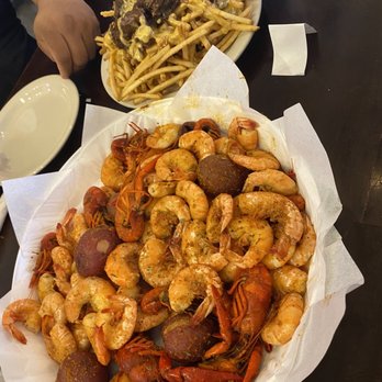 BB's Tex-Orleans - Celebrating a birthday part 2 - Seafood Near Me - Webster, Texas