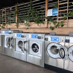 Clean Laundromat
