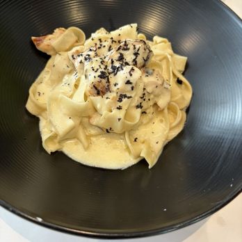 Mi Piace - Fettuccine Alfredo Tartufo - Italian Near Me - Pasadena, California Mi Piace - Fettuccine Alfredo Tartufo - Italian Near Me - Pasadena, California