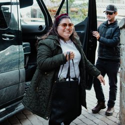 Peak 1 Express - Our drivers ensure that you'll arrive with a smile on your face!