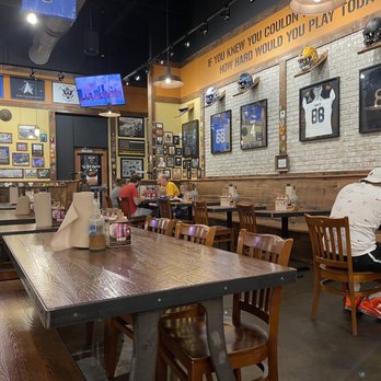 Mission BBQ - Dining area. - Barbeque Near Me - Camp Hill, Pennsylvania