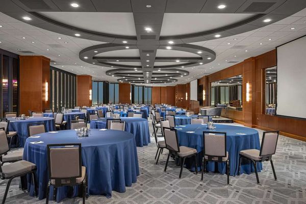 The Marquette Hotel, Curio Collection by Hilton by null