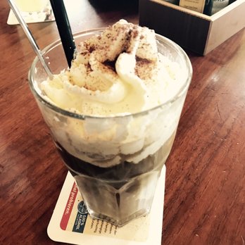 Cafe Del Sol - Iced Coffee in Germany apparently comes with ice cream. - Bars Near Me - Bremen, HB