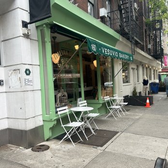 Vesuvio Bakery - Bakeries Near Me - New York, New York Vesuvio Bakery - Bakeries Near Me - New York, New York