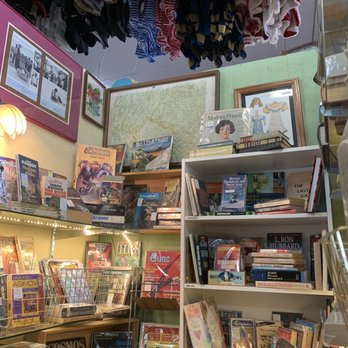 Hollywood Vintage - Antiques Near Me - Portland, Oregon Hollywood Vintage - Antiques Near Me - Portland, Oregon