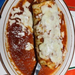 Bean burrito with ranchera sauce Bean burrito with ranchera sauce