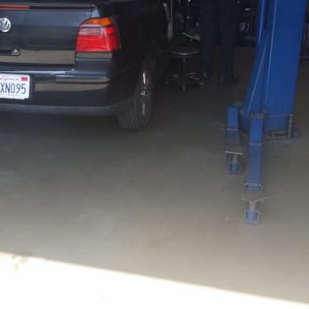 Flash Auto Service - Auto Repair Near Me - Winnetka, California