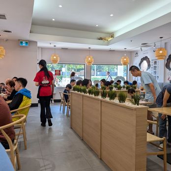Mom’s Pan Fried Bun - Interior - Chinese Near Me - Markham, Ontario
