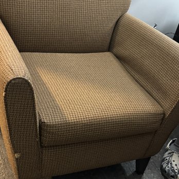 Best Western Plus Olathe Hotel - Holes in chair - Hotels Near Me - Olathe, Kansas
