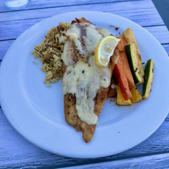 Monty’s Lighthouse - Sports Bars Near Me - Montgomery, Texas