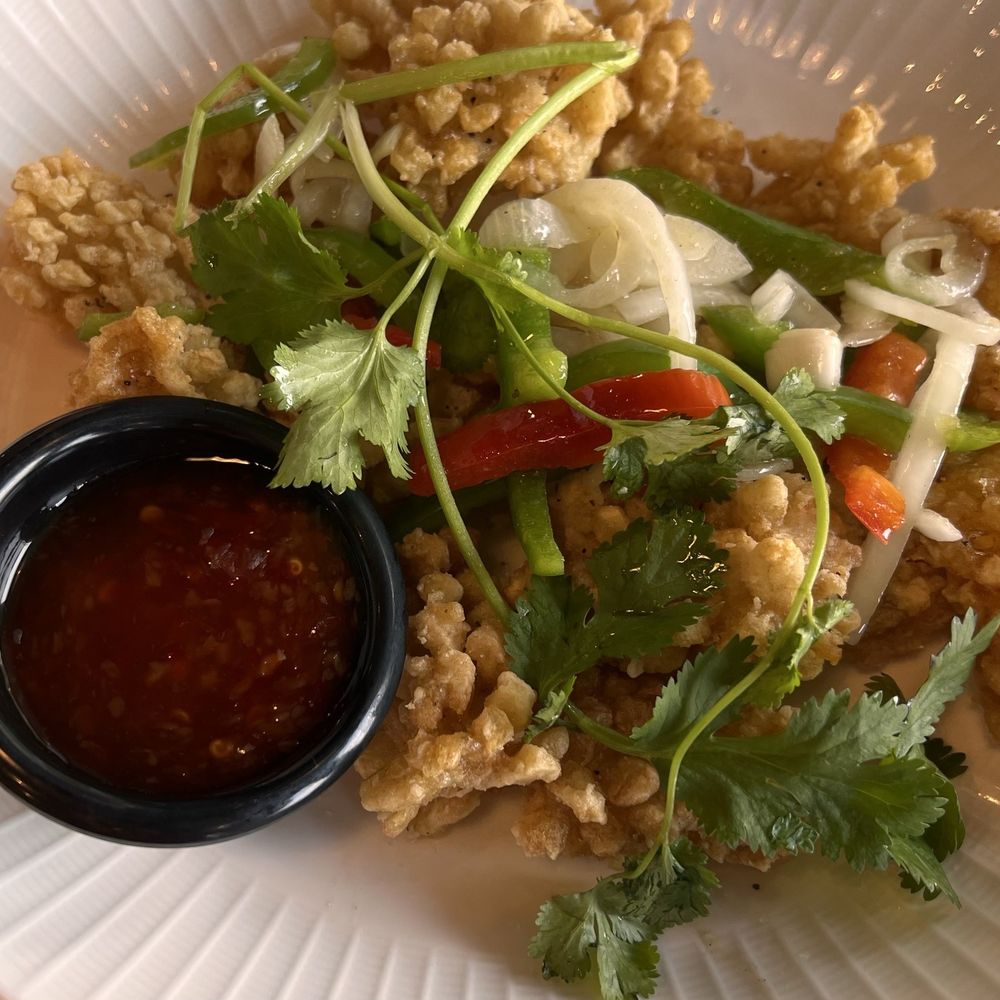 Lua Vietnamese Cuisine - Vietnamese Near Me - Edison, New Jersey