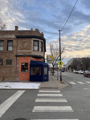 Ludlow Liquors by null