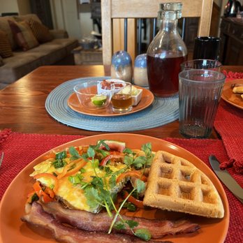 The Suites at Sedona - Extra tasty breakfast and local advice on what to see! This meal was just what we needed to start the day! - Bed & Breakfast Near Me - Sedona, Arizona The Suites at Sedona - Extra tasty breakfast and local advice on what to see! This meal was just what we needed to start the day! - Bed & Breakfast Near Me - Sedona, Arizona