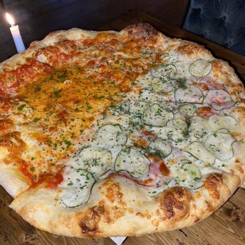 Bob's Pizza - Pizza Near Me - Evanston, Illinois
