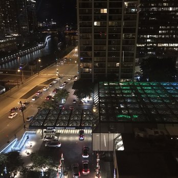 Hyatt Regency Chicago - Suite view - Hotels Near Me - Chicago, Illinois