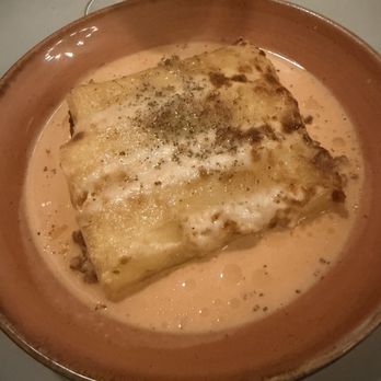 Pasta Fresca - Cannelloni with meat ragout, black truffle, cream and truffle oil - Italian Near Me - Prague, Puerto Rico