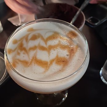 Fools And Horses - Whiskey sour - Cocktail Bars Near Me - Portland, Oregon