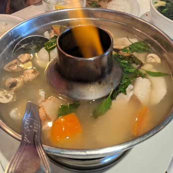 Lum Ka Naad - Poh Taek (spicy seafood soup) - Thai Near Me - Los Angeles, California Lum Ka Naad - Poh Taek (spicy seafood soup) - Thai Near Me - Los Angeles, California