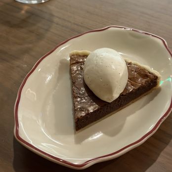 Henrietta - CHOCOLATE TART - American Near Me - Los Angeles, California