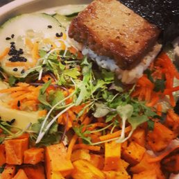 Soy poke bowl and pineapple grilled tofu musubi