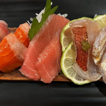 Mujiri - Sashimi Combo - Japanese Near Me - Oakland, California