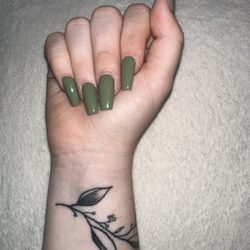 Luminous Nail Spa 4 - Olive Green Full Set nails