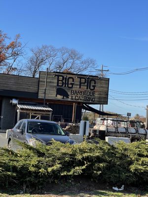 Big Pig Barbecue & Catering by null